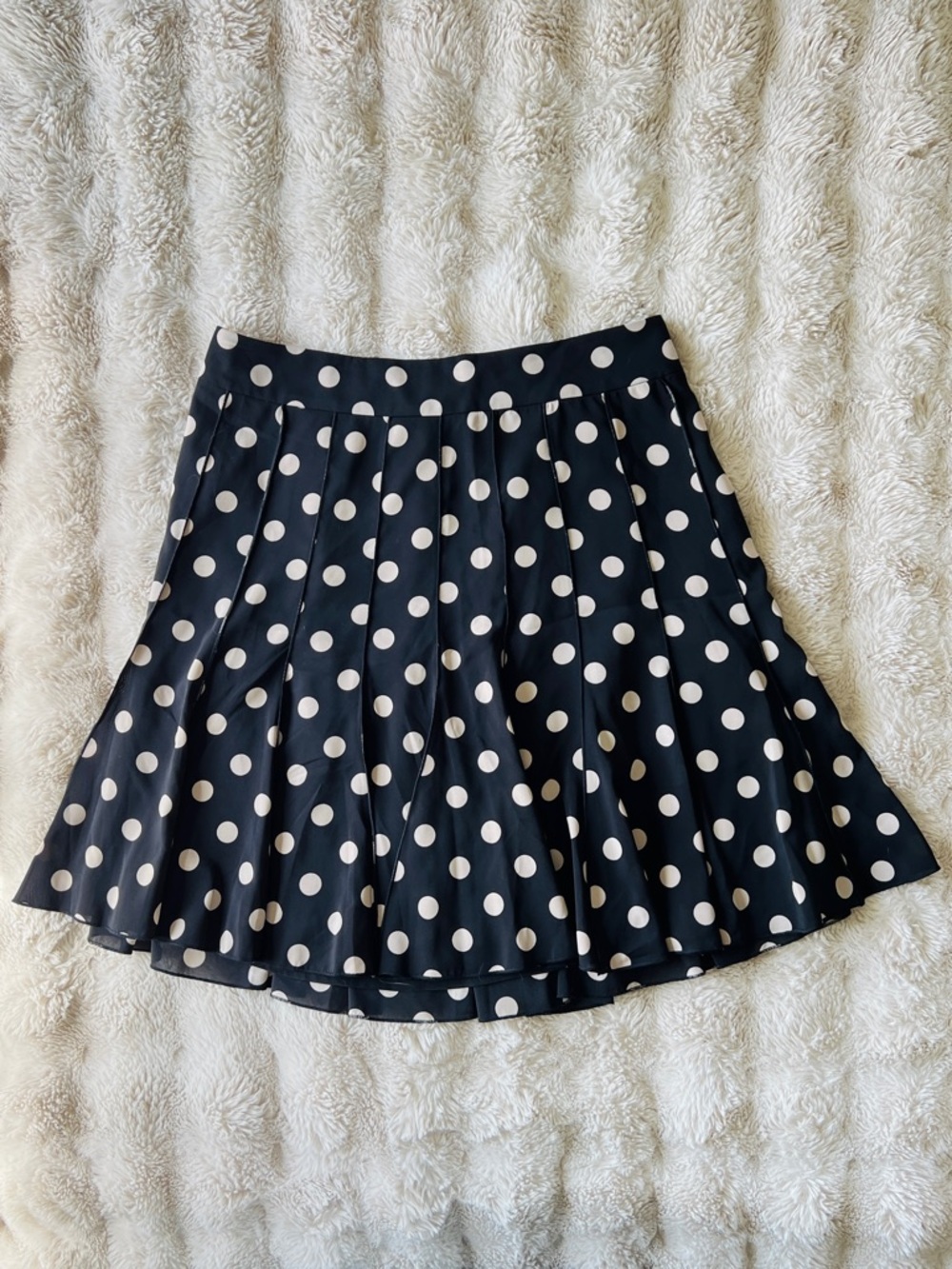 Ann Taylor Circle Skirt Pleated Double Layered Black with Ivory Polka Dots 8P